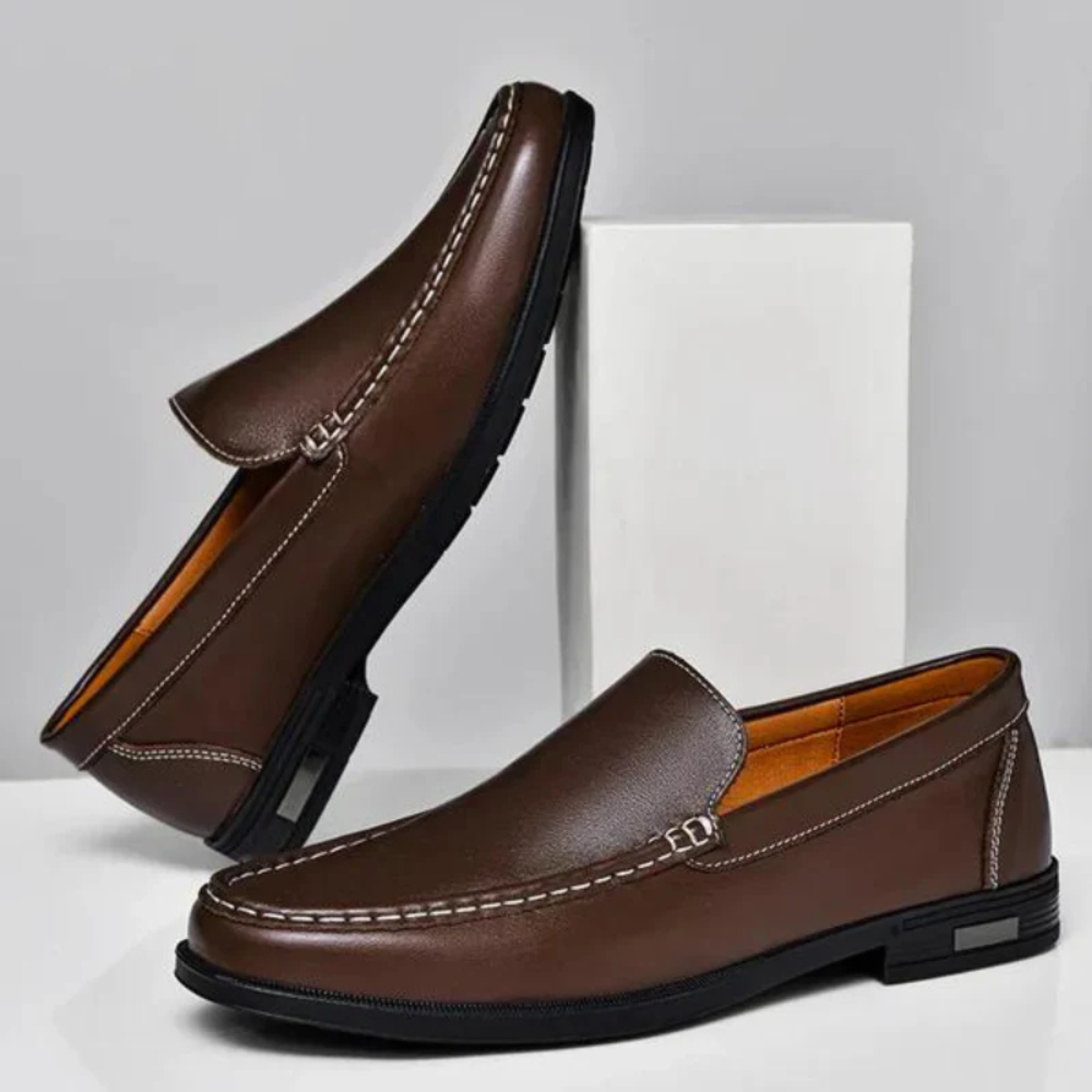The El Paso Men's Classic Leather Slip On Loafers