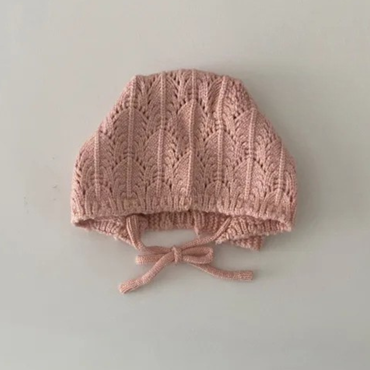 SoHo Kids Cable Knit Tie Strap Bonnet Accessory