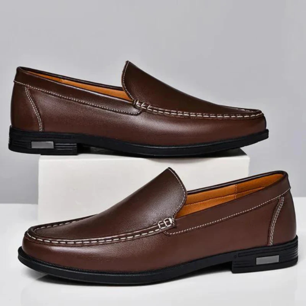 The El Paso Men's Classic Leather Slip On Loafers