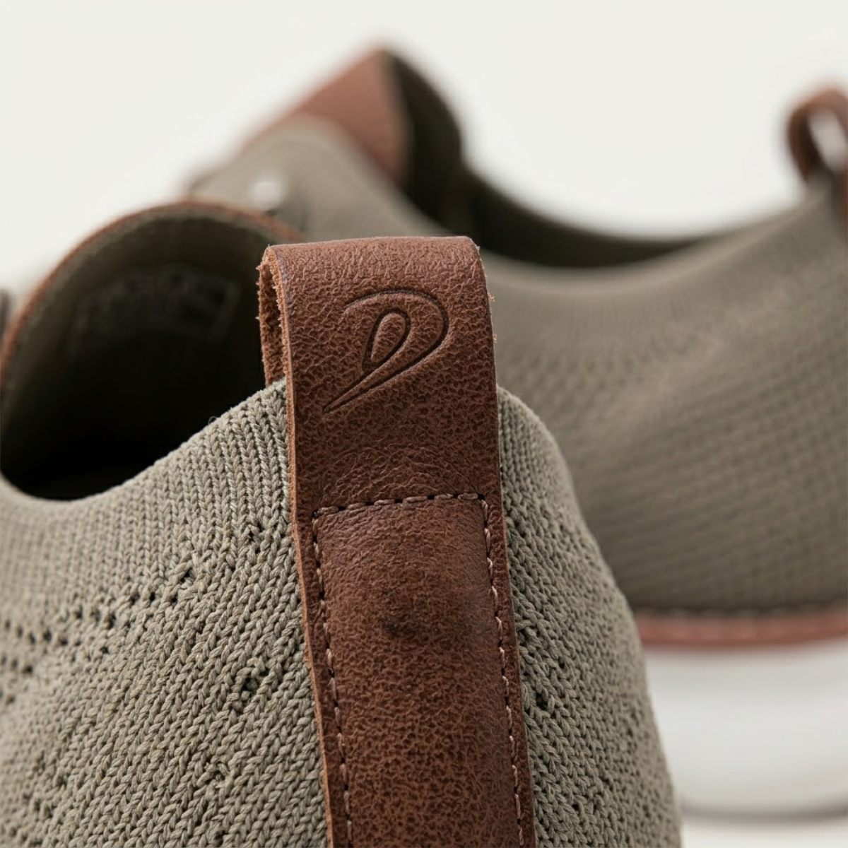 The Tarryton Men’s Lightweight Breathable Casual Knit Walking Shoes
