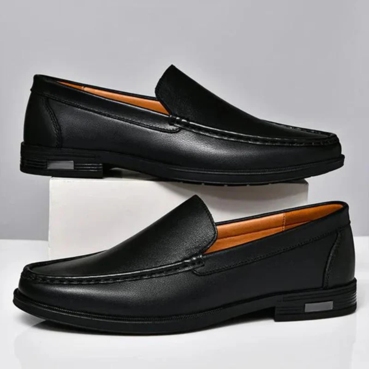 The El Paso Men's Classic Leather Slip On Loafers