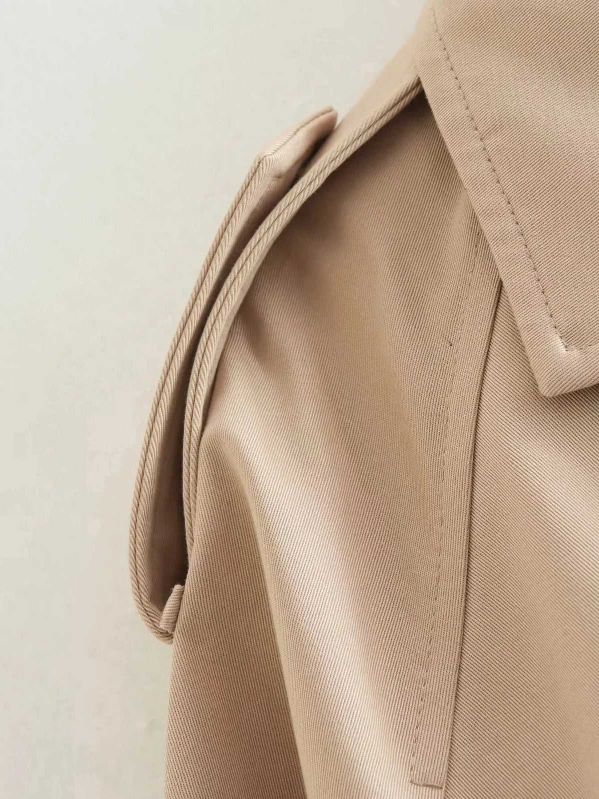 Women's Short Trench with Adjustable Belt