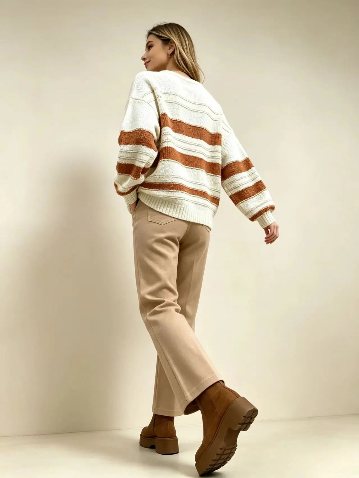 Women's Oversized Jumper in Soft Stripes