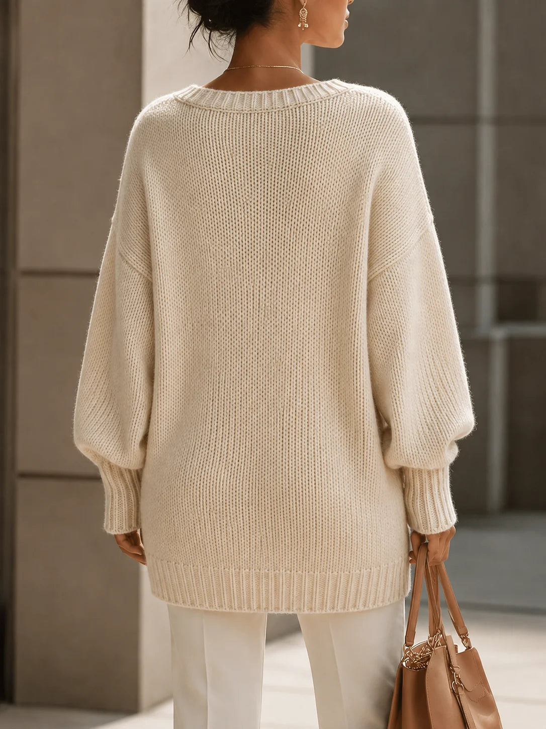 Women's V Neck Jumper in Cable Knit